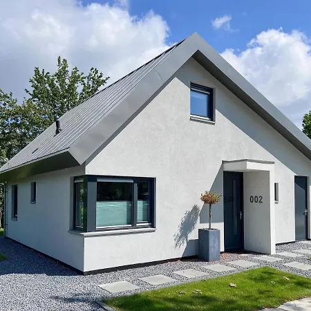 Eco-friendly With Terrace And Garden Dirkshorn